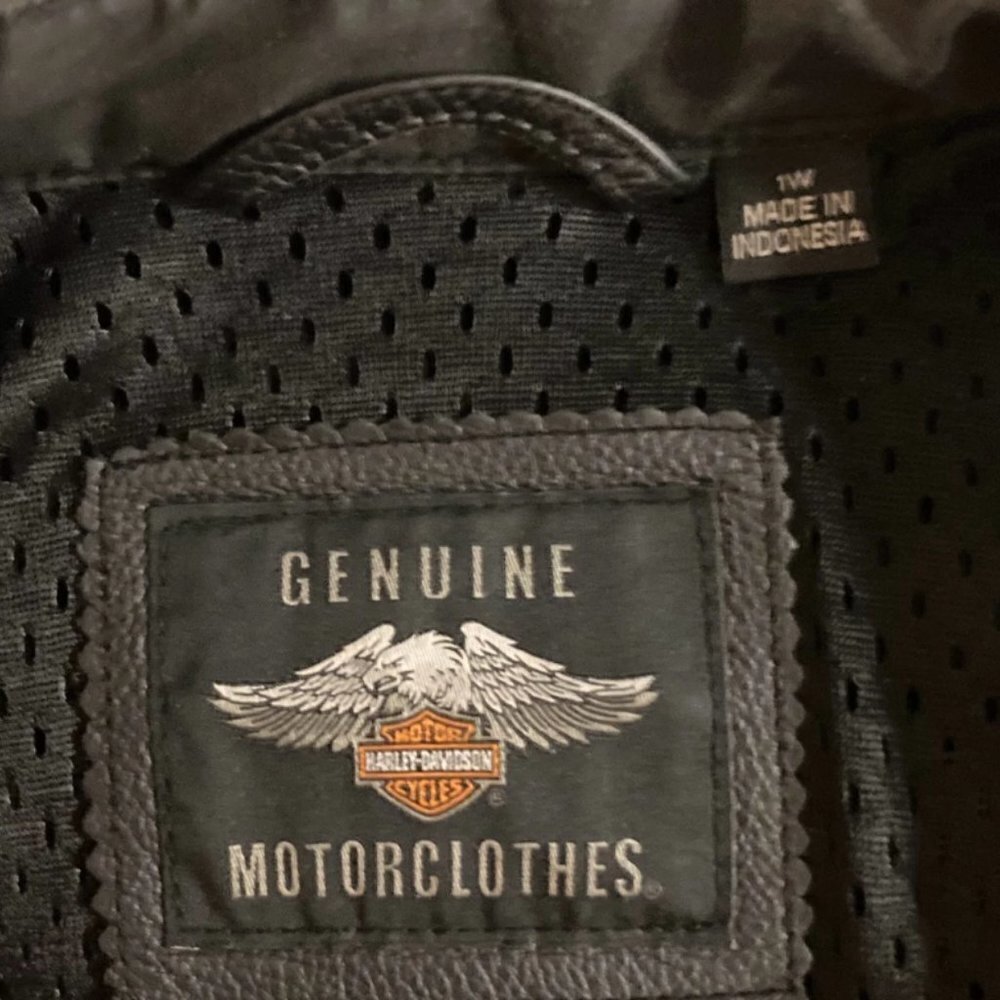 Authentic Harley Davidson Miss Enthusiast Leather Jacket EUC Size 1W - Picture 4 of 6